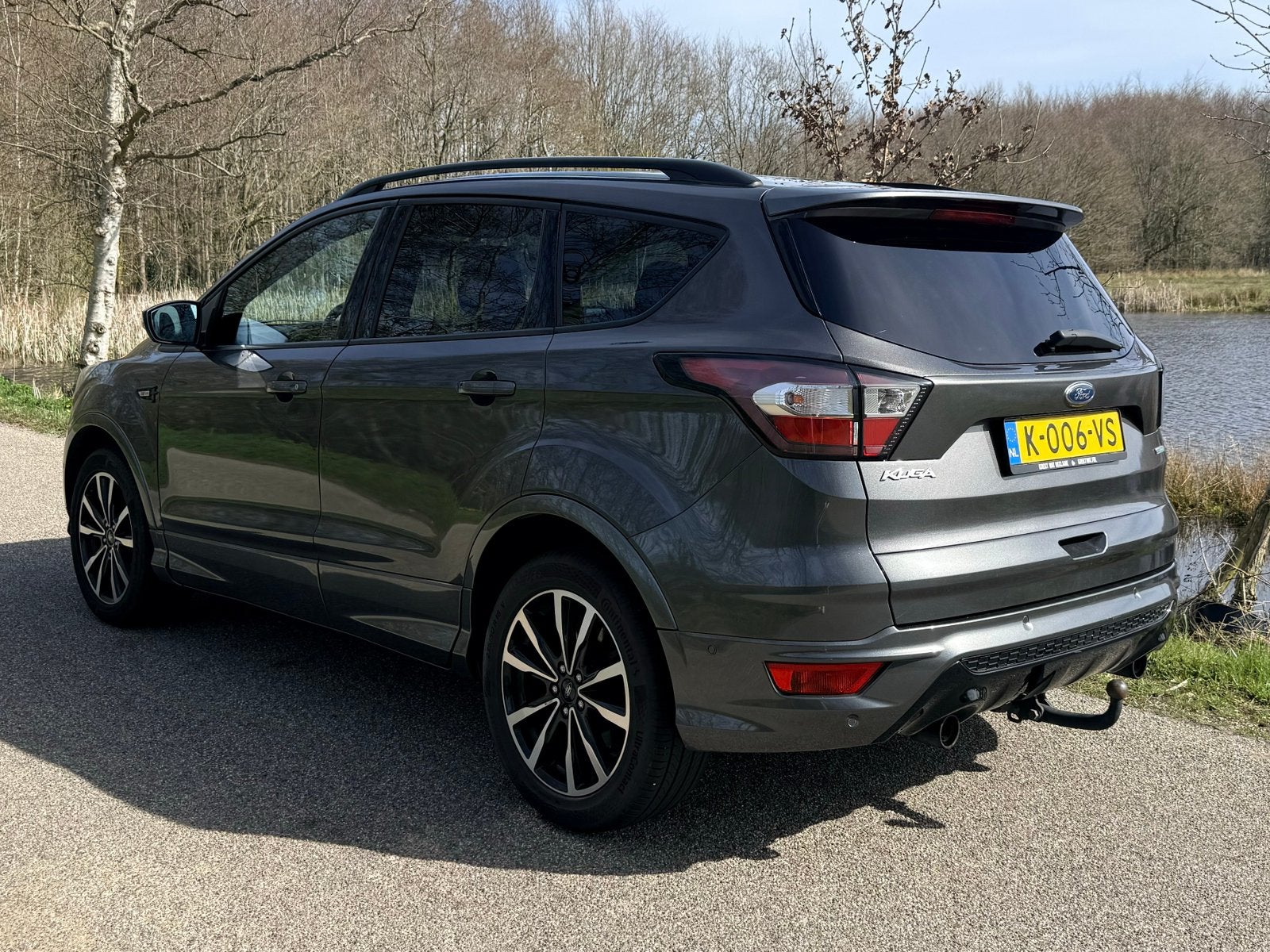 Ford Kuga 1.6 Ecob.110kw/150pk 2WD 2018 Grijs, Auto's, Bluetooth, 1498 cc, 4 cilinders, Handgeschakeld