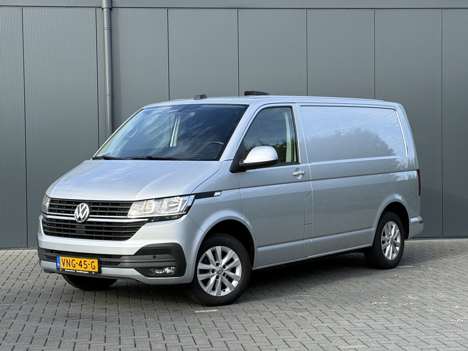 Volkswagen Transporter 2.0 TDI 150 PK HIGHLINE / DSG AUTOMAA, 1869 kg, Gebruikt, Euro 6, 4 cilinders