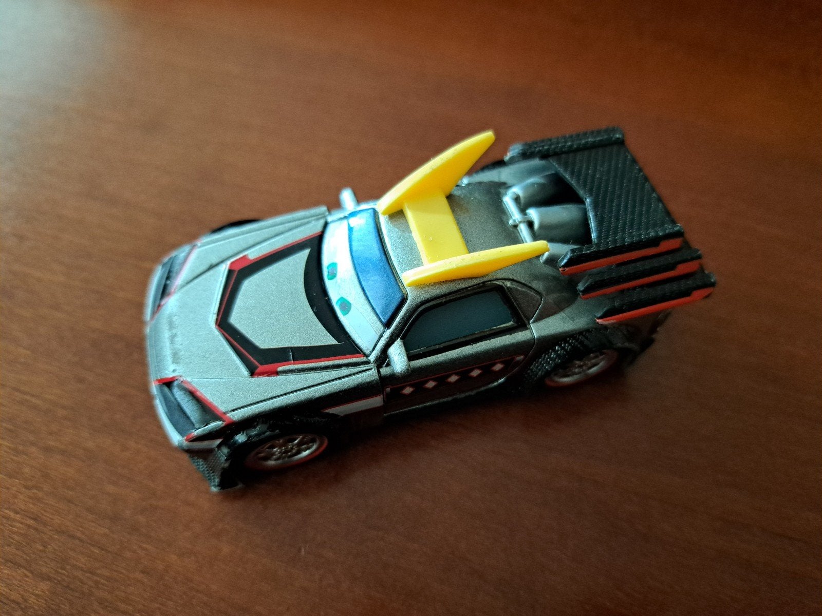 Disney Pixar Cars Kabuto schaal 1:55, Verzamelen, Disney, Ophalen of Verzenden, Overige figuren, Zo goed als nieuw, Beeldje of Figuurtje