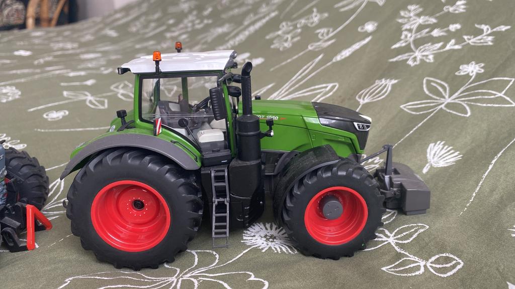 Fendt 1050 Vario – Wiking schaal 1:32 (vitrinestaat), Hobby en Vrije tijd, Modelauto's | 1:32, Ophalen of Verzenden, Zo goed als nieuw