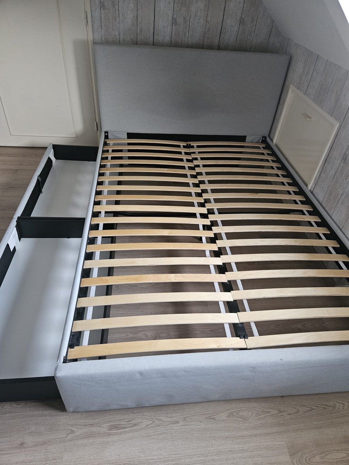 Bed 1.40 breed in zeer goede staat., Huis en Inrichting, Slaapkamer | Bedden, Ophalen, Gebruikt, Tweepersoons, 140 cm