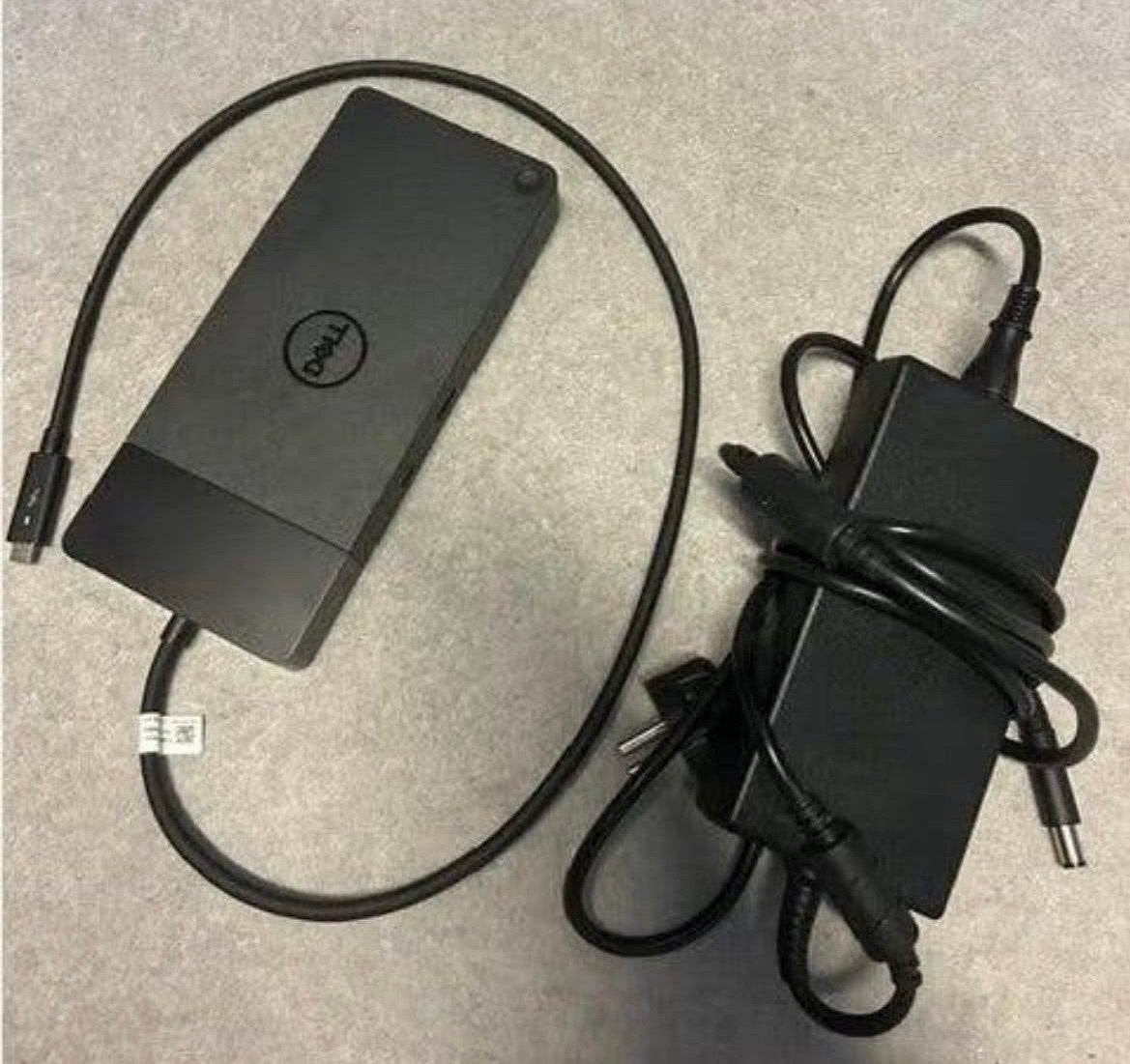 Dell WD22TB4 Docking Station incl. 180W adapter (USB-C), Ophalen of Verzenden, Zo goed als nieuw