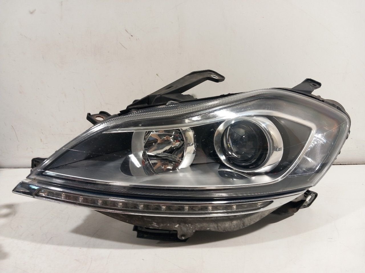 Koplamp links Lancia Delta, Onderdelen@venauto.nl, Van der Ven Autorecycling B.V., Gebruikt, Ettenseweg 76, 4706 PB Roosendaal, The Netherlands