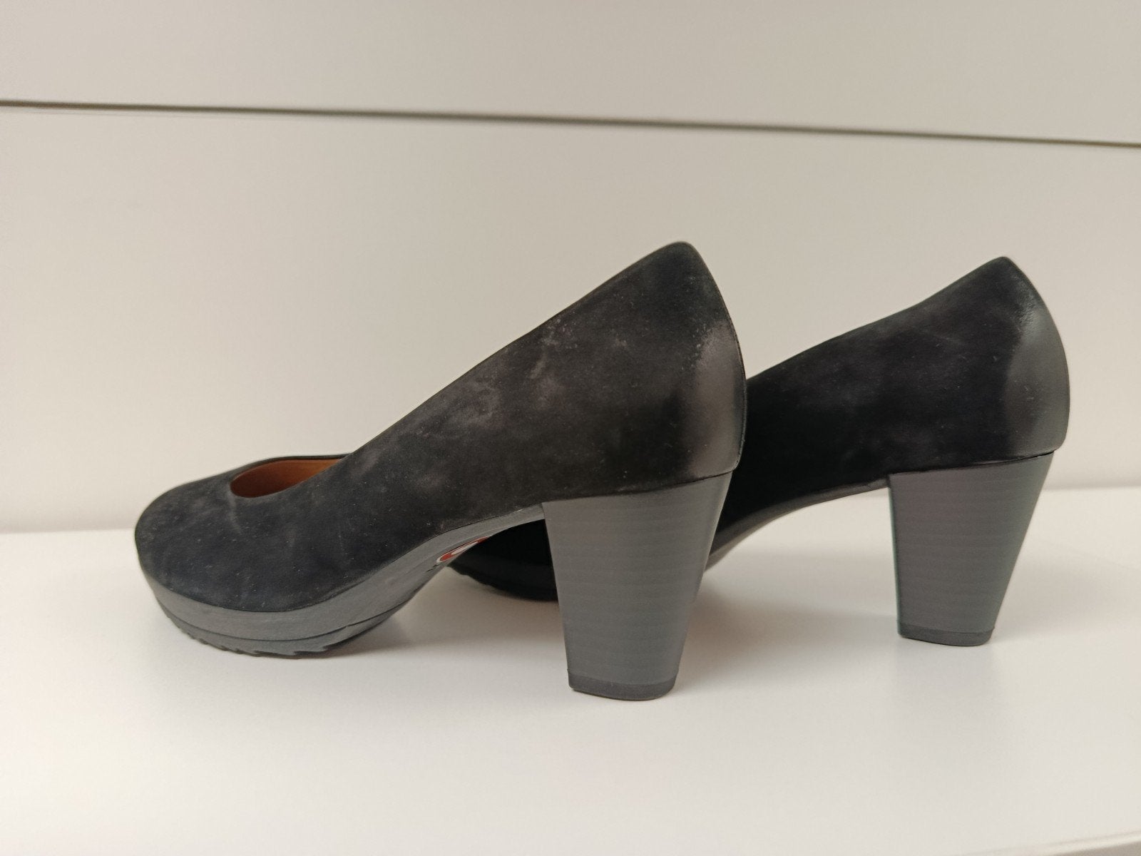 Terre des Hommes Drachten.        Dames schoenen Gabor, Ophalen, Nieuw, Zwart, Sneakers of Gympen