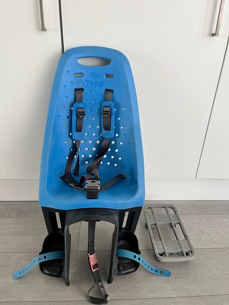 Yepp Achterzitje Blauw met Voetsteuntjes, Ophalen, Achterzitje, 9 t/m 36 kg, Gebruikt