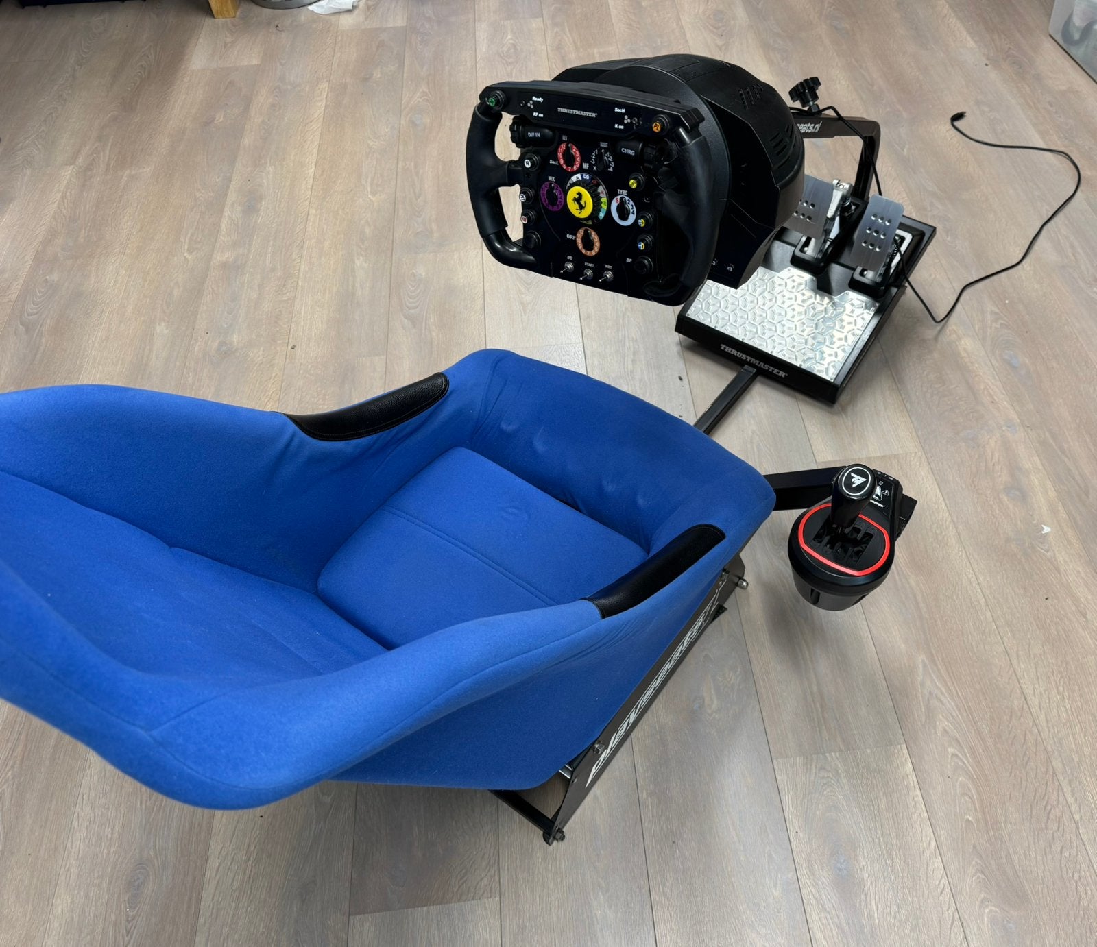 Thrustmaster t300 race stuur met playseat en pendalen PS4/5, Ophalen, Overige merken, Gebruikt