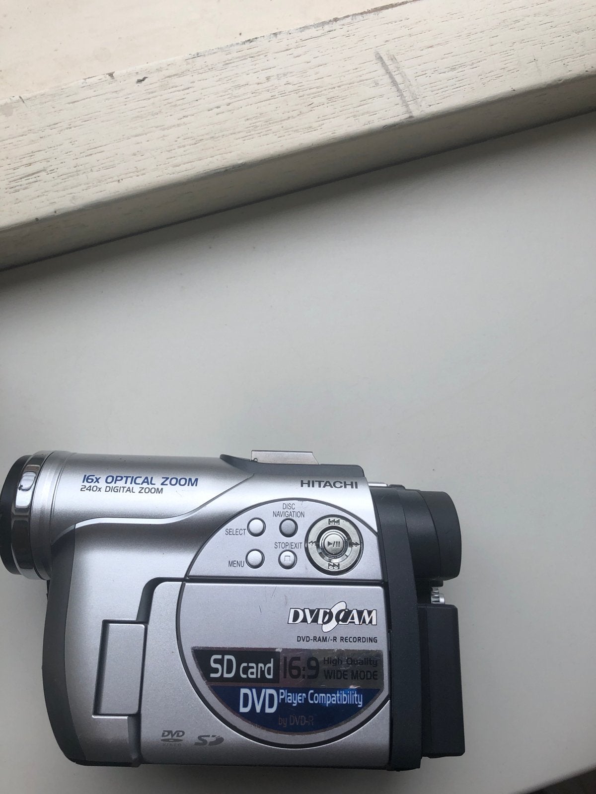 Hitachi DZ-MV730E DVD SD Camcorder met 16x optische zoom, Audio, Tv en Foto, Videocamera's Digitaal, Gebruikt, Dvd, Ophalen of Verzenden