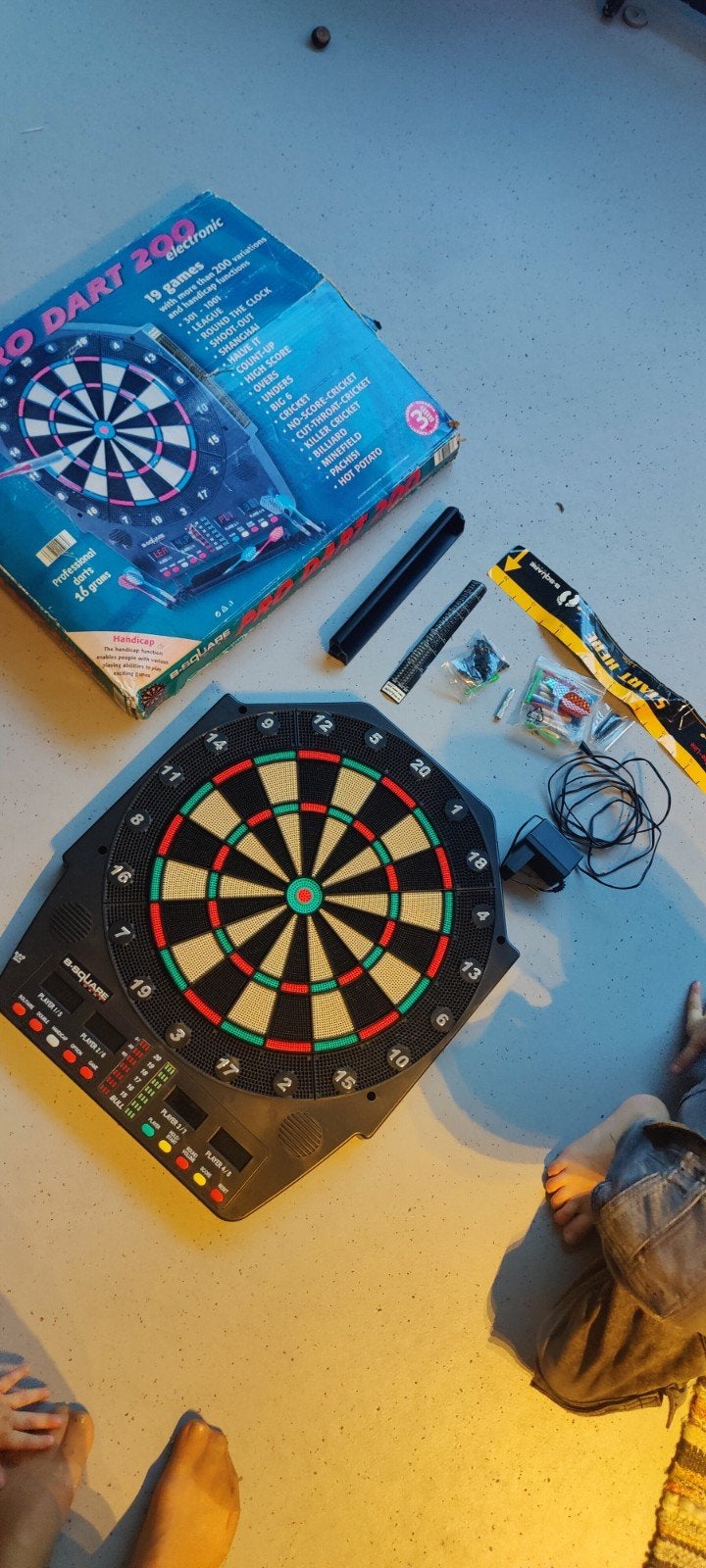 B-Square Pro Dart 200 Elektronisch Dartbord met Pijlen new, Ophalen of Verzenden, Nieuw, Dartbord met pijlen, Elektronisch