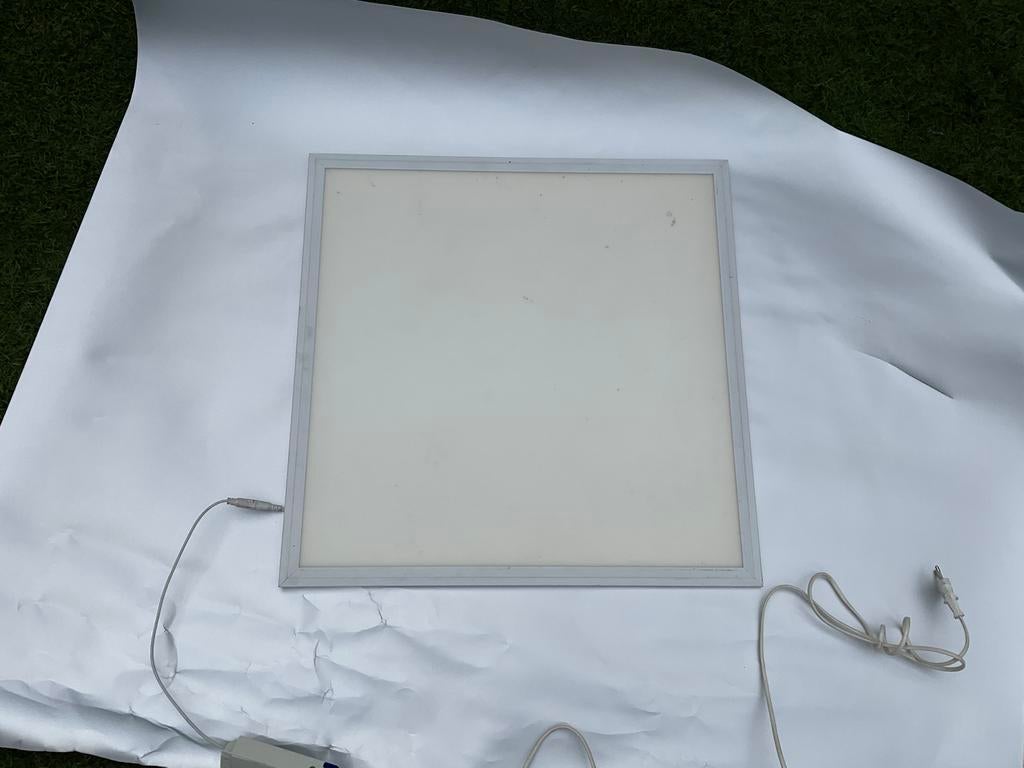 Led paneel, Ophalen of Verzenden, Gebruikt, Metaal, Industrieel ledpaneel past in systeem plafond