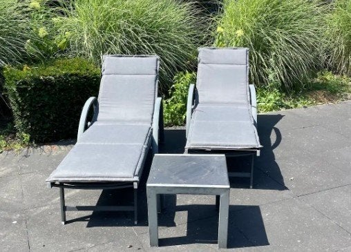Le Sud Aluminium ligbedden set met bijzettafel, Tuin en Terras, Ophalen, Gebruikt, Aluminium, Verstelbaar