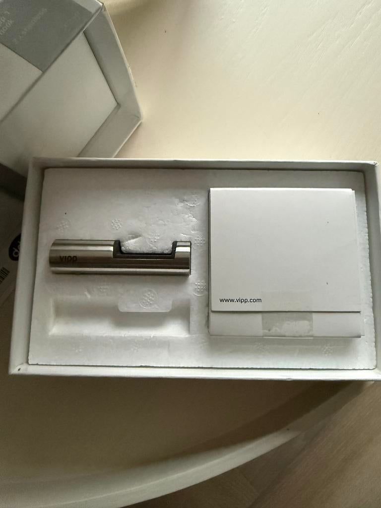 Vipp 1001 Wandhaak RVS - Nieuw in doos 1st., Huis en Inrichting, Nieuw, Ophalen of Verzenden, Zilver, Metaal