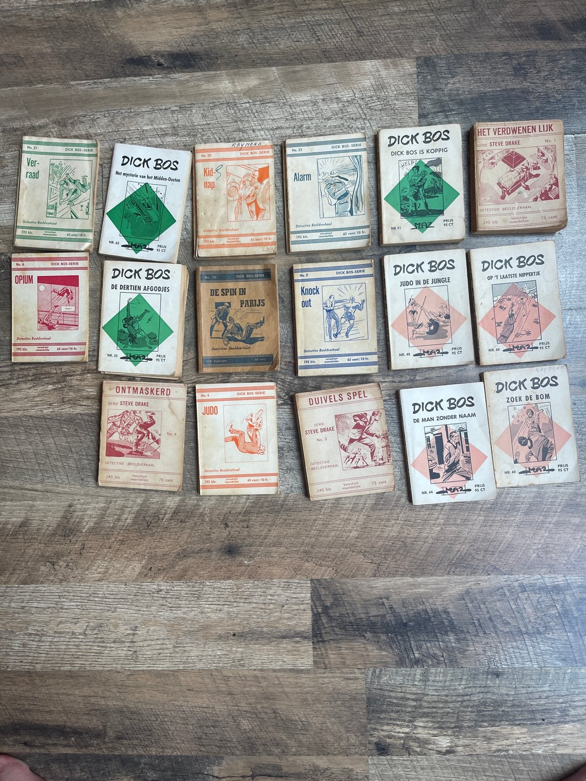 Grote verzameling Dick Bos stripboeken uit erfenis, Boeken, Meerdere stripboeken, Ophalen, Gelezen