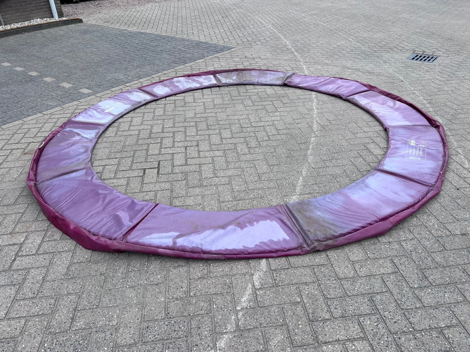 Berg 340-260 trampolinerand gebruikt, Ophalen, Zo goed als nieuw