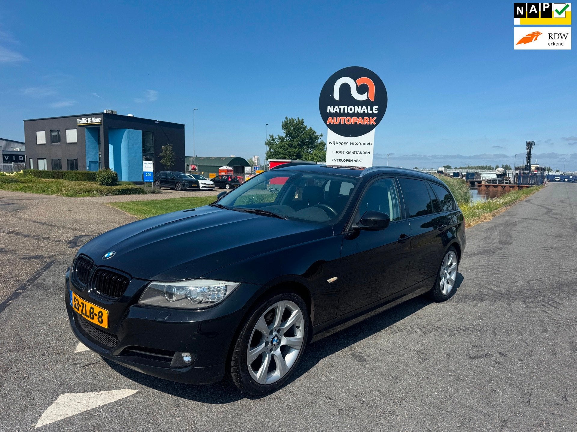 BMW 3-serie Touring | 2013 | 318i Corporate Lease Luxury Lin, Euro 5, 4 cilinders, Parkeersensor, Zwart