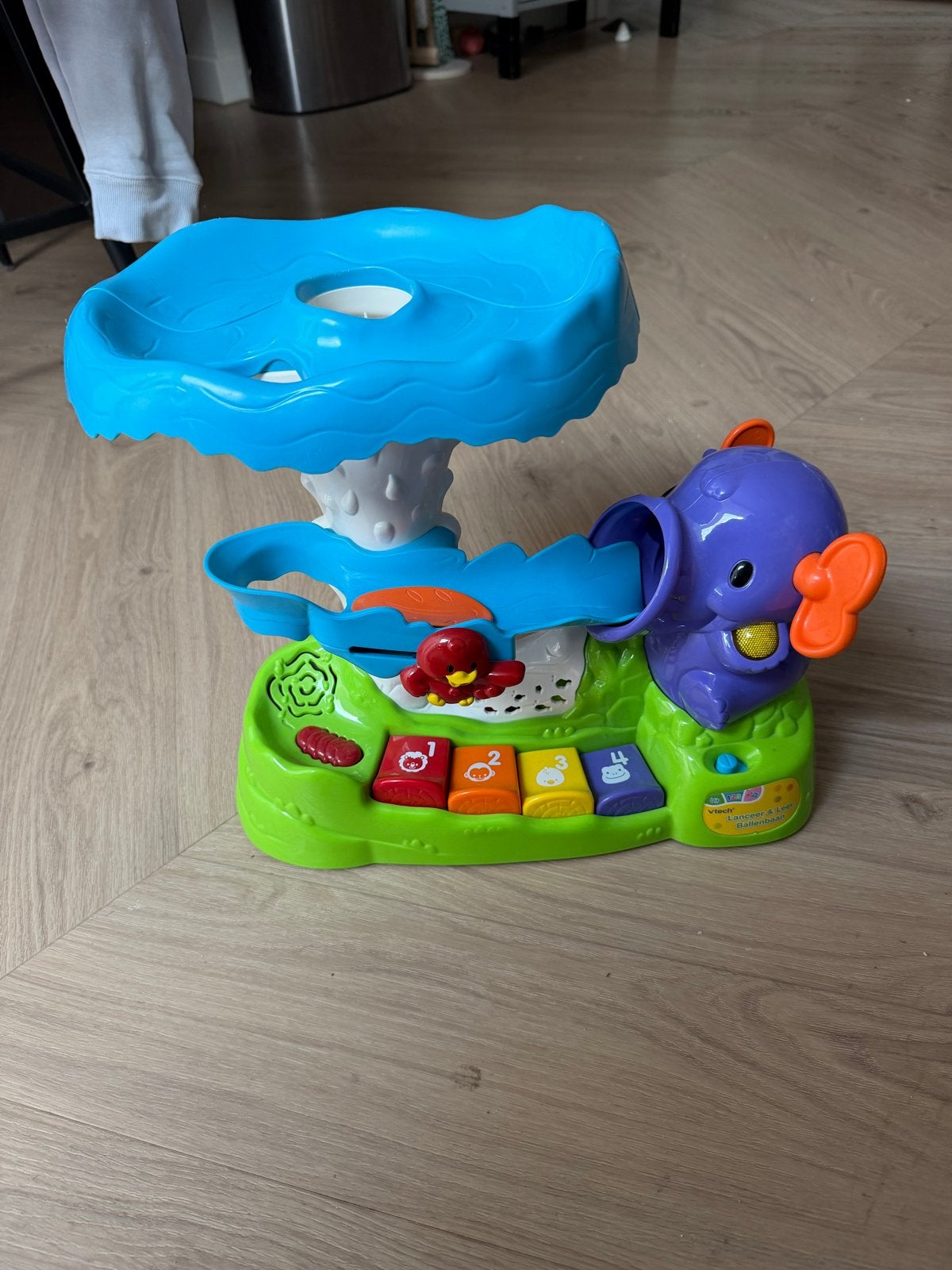 Vtech Ballenbaan met geluid en licht incl. 3 ballen, Kinderen en Baby's, Ophalen, Gebruikt, 6 maanden tot 2 jaar