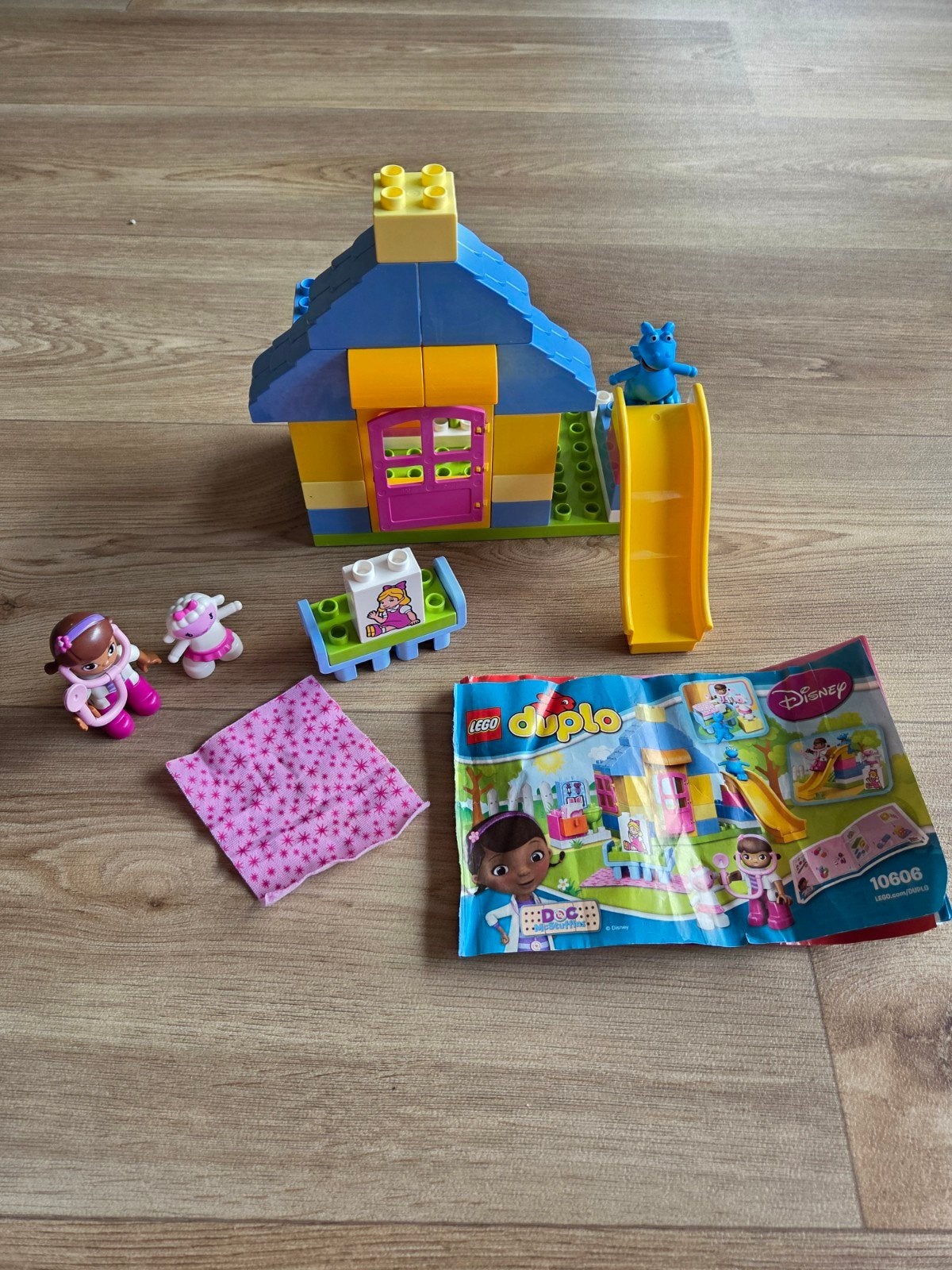 Lego duplo doc mcstuffins tuinkliniek 10606, Kinderen en Baby's, Speelgoed | Duplo en Lego, Ophalen of Verzenden, Zo goed als nieuw