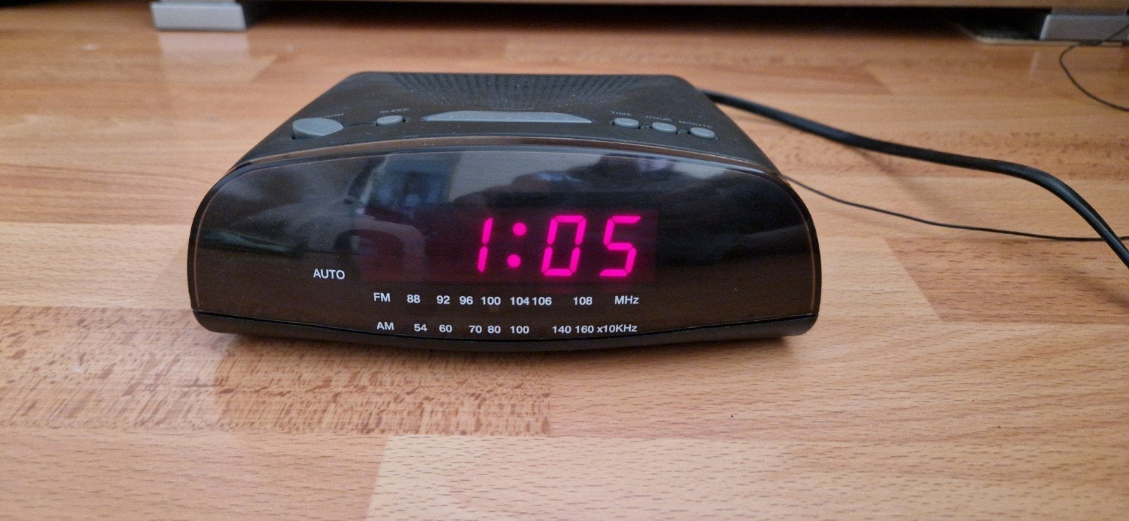 Hema Wekkerradio met FM/AM radio en alarmfunctie, Witgoed en Apparatuur, Ophalen of Verzenden, Zo goed als nieuw