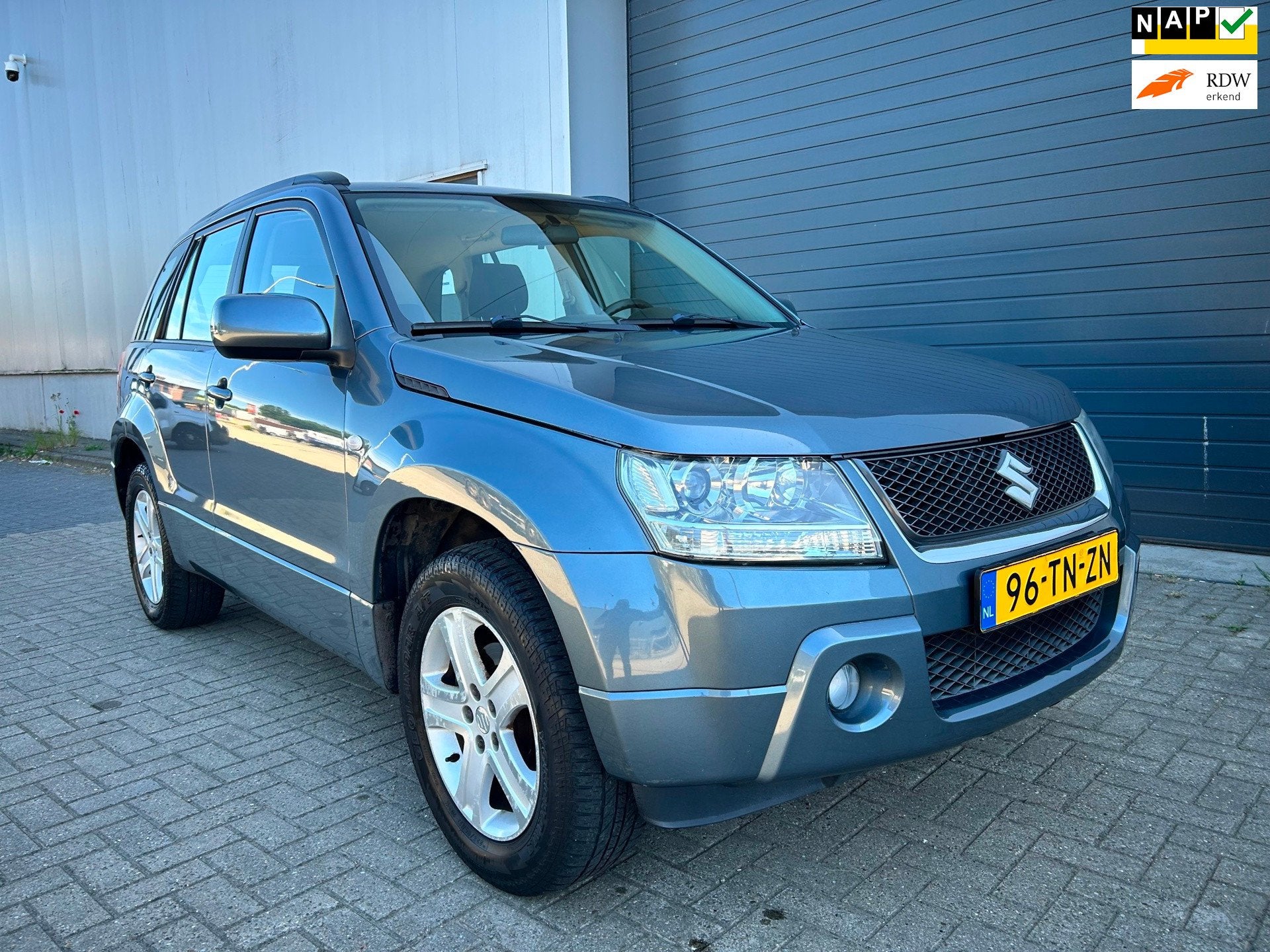 Suzuki Grand Vitara 2.0i 16V Exclusive AIRCO 5DRS NAP, Auto's, Suzuki, Stof, 4 cilinders, 1850 kg, Grand Vitara