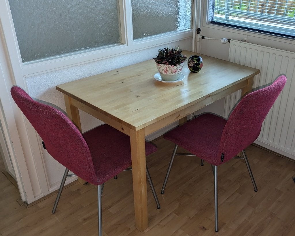 2x Eetkamerstoelen (Montel) - Rood, Ophalen, Twee, Zo goed als nieuw, Stof