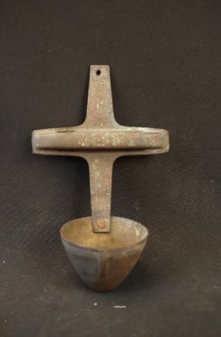 WO1 Britse trench-art wijwatervatje, Verzamelen, Ophalen of Verzenden, Landmacht, Engeland, Embleem of Badge