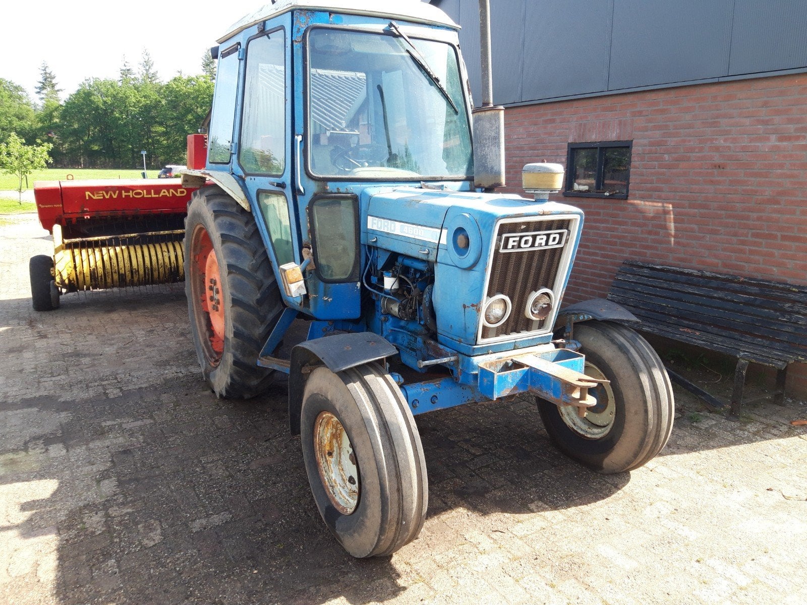 Renault 461/ford 4600, Zakelijke goederen, Agrarisch | Tractoren, 5000 tot 7500, Renault, tot 80 Pk, Gebruikt, Ophalen of Verzenden