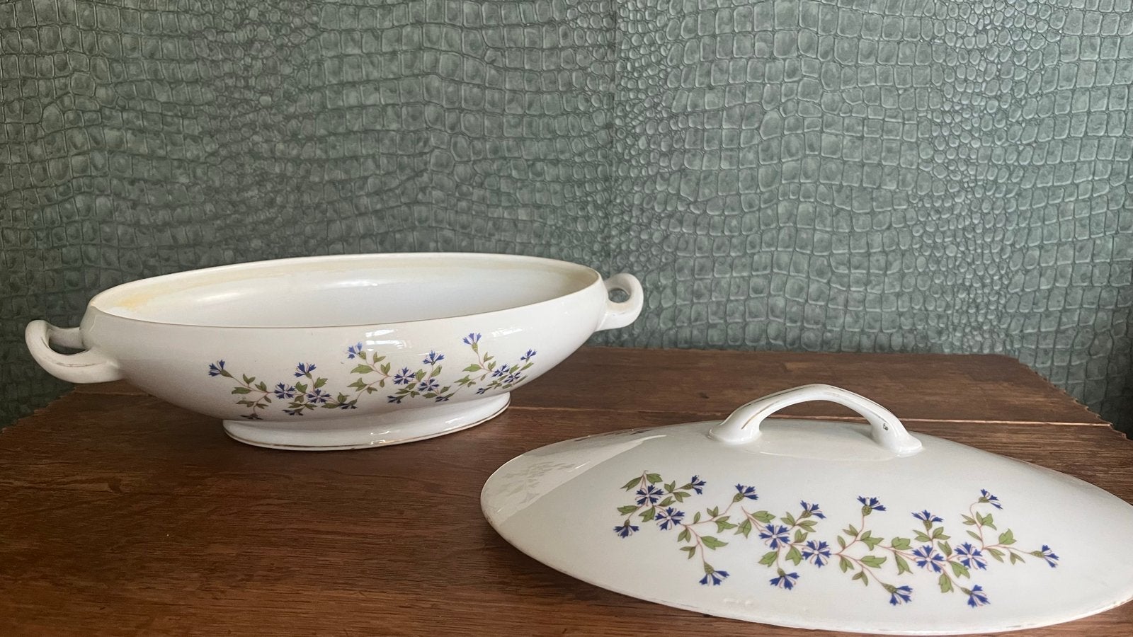 Victoria China Czechoslovakia Ovale Terrine met Deksel, Ophalen