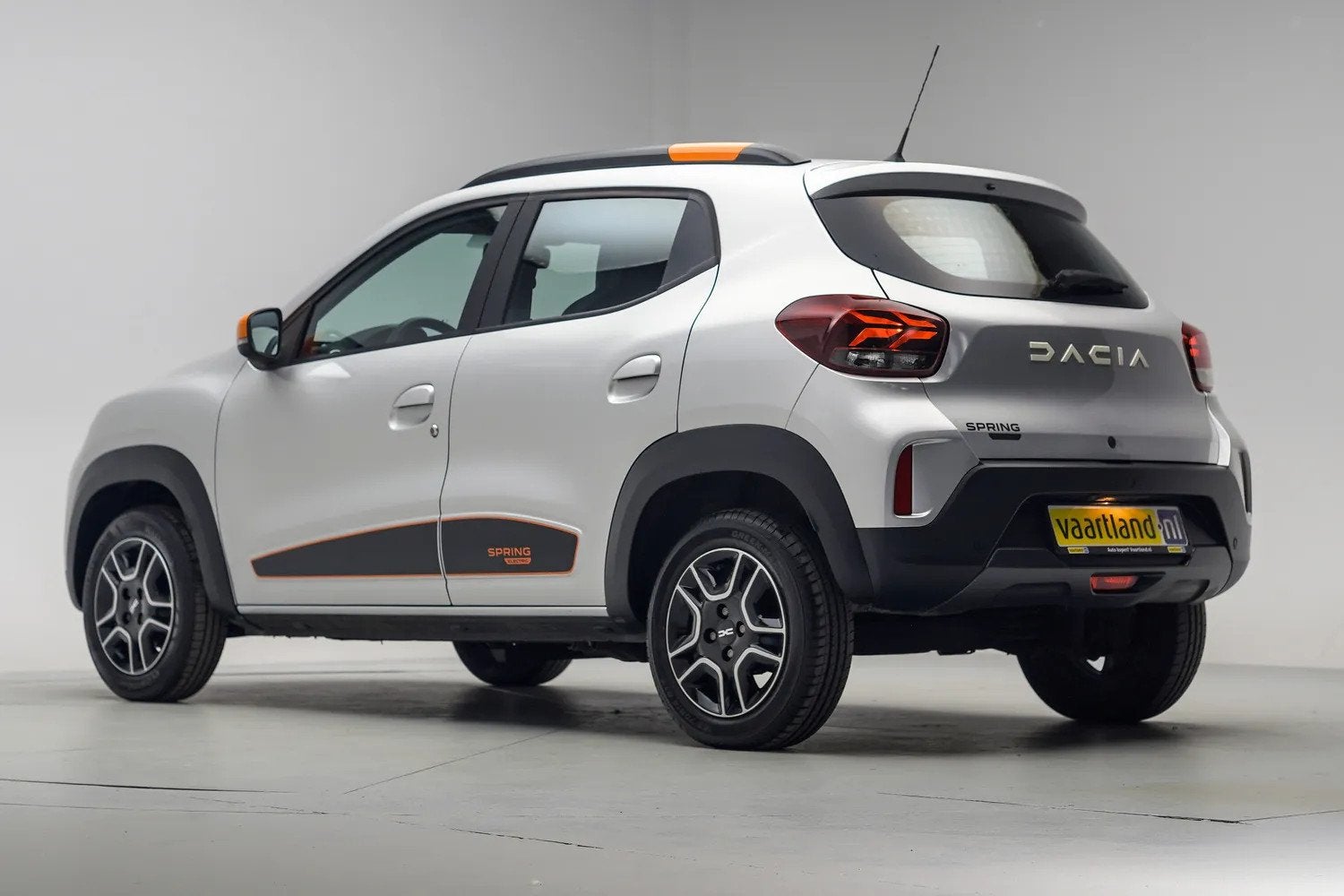 Dacia Spring Comfort+ Orange spring 27 kWh [ Nav Cruise Airc, Auto's, Dacia, Start-stop-systeem, 0 cilinders, Gebruikt, 38 min