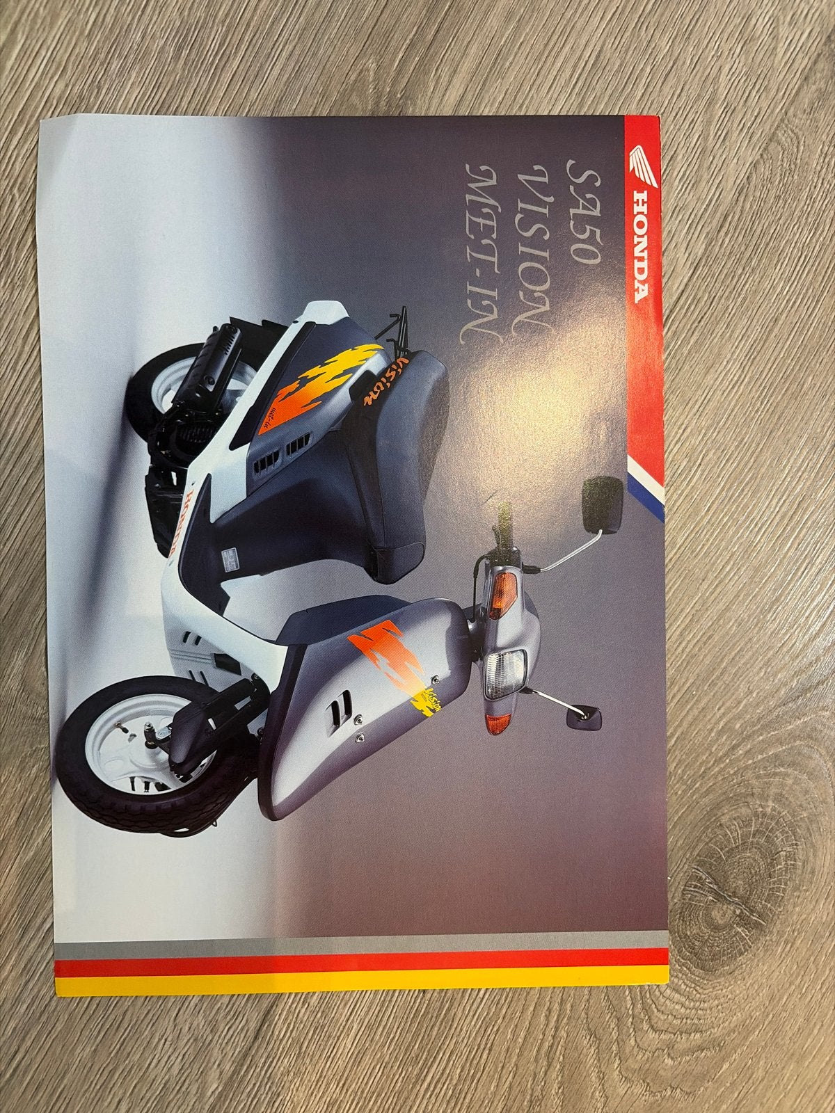 Honda Vision Met-in S50 Scooter Brochure - Engelstalig, Ophalen of Verzenden, Zo goed als nieuw, Overige modellen