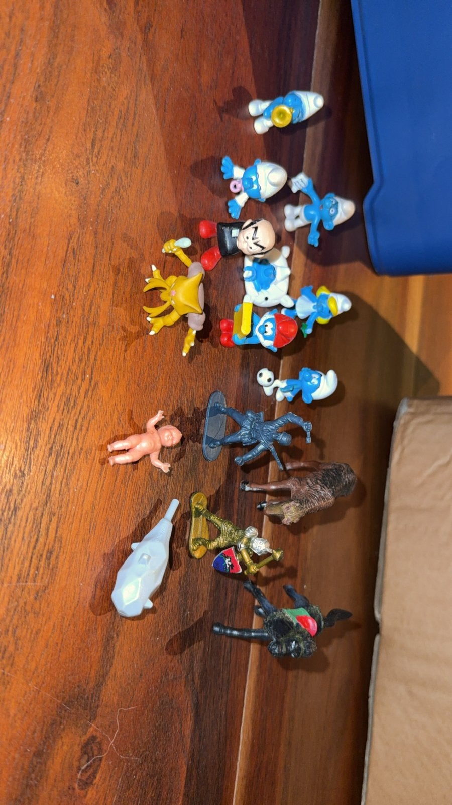 Diverse figuurtjes: Smurfen, Pokémon en leger, Ophalen, Gebruikt