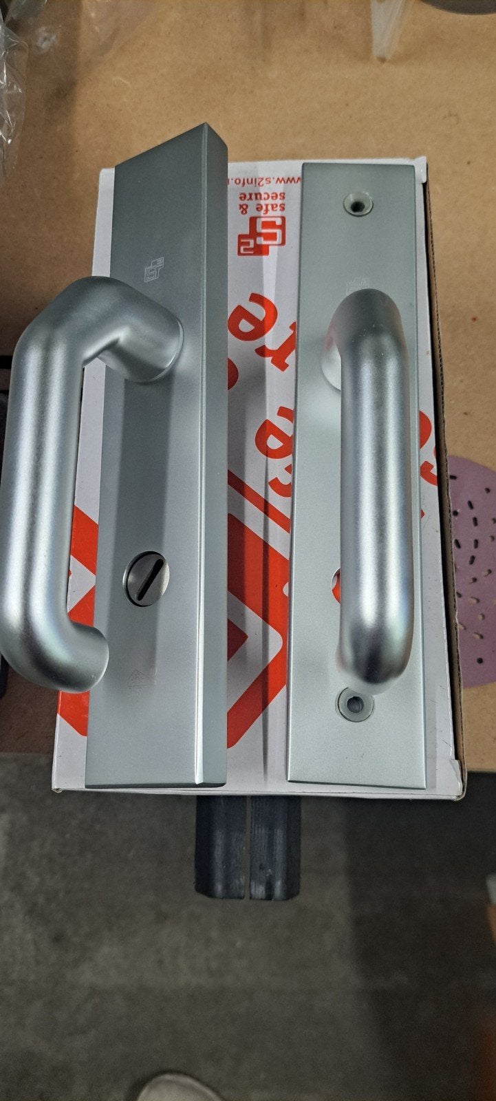 Nieuw S2 Veiligheidsbeslag SKG* PC92 Kerntrekbeveiliging Kru, Ophalen, Nieuw, Overige materialen, Klink of Kruk