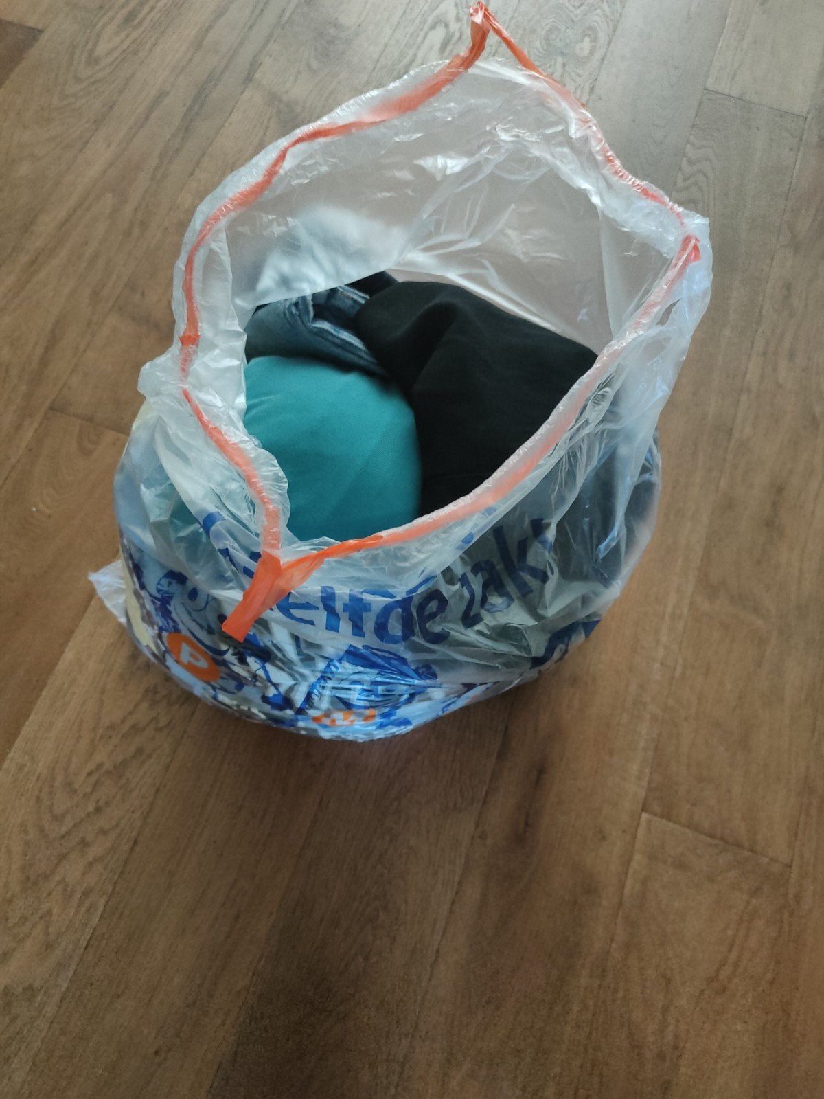 Gratis ophalen: zak dames merkkleding merk maat S en M, Ophalen, Gedragen, Maat 38/40 (M)