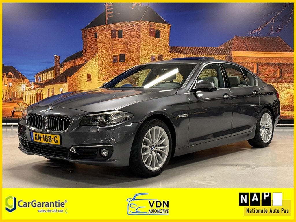 BMW 5-serie 520i Luxury Edition Automaat Schuifdak Leer 50DK, Auto's, Automaat, Achterwielaandrijving, Gebruikt, Euro 6