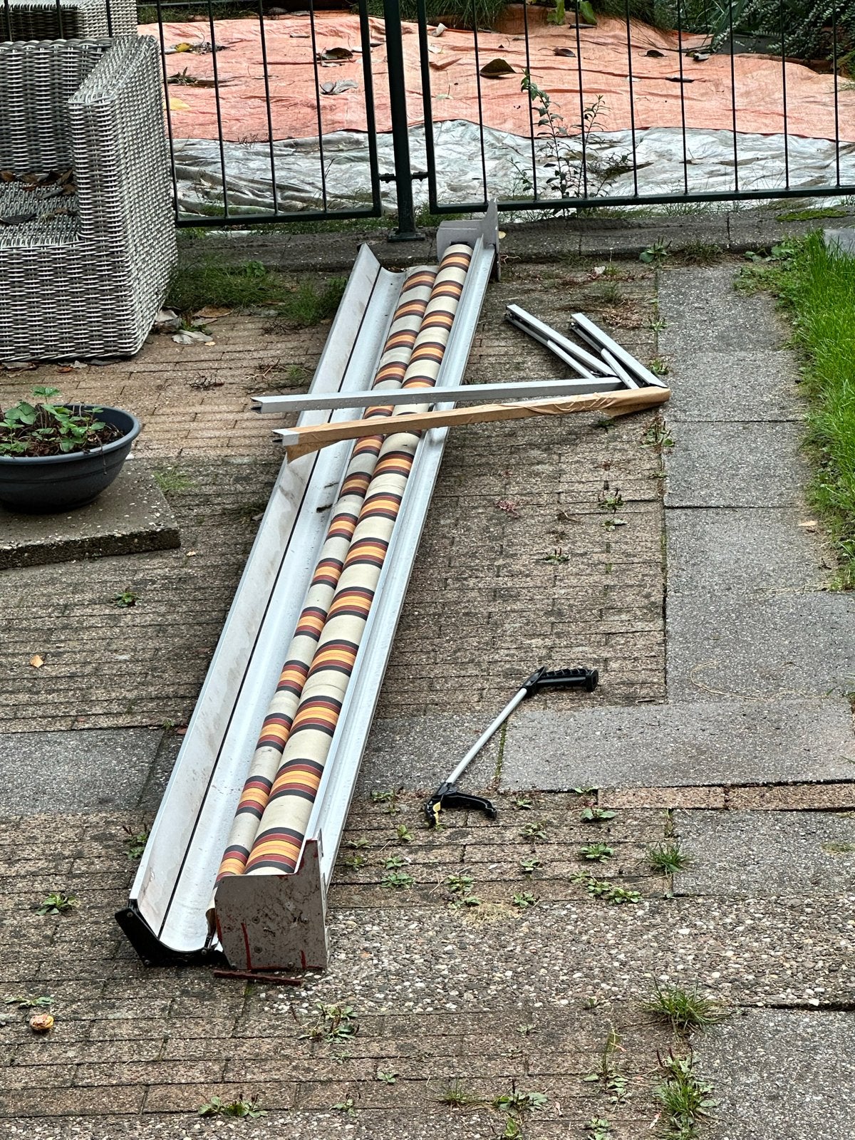 Elektrisch zonnescherm, ca. 4m breed, Tuin en Terras, Ophalen, Gebruikt, Elektrisch, 150 tot 300 cm