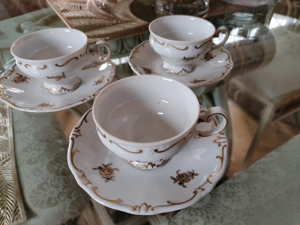 Set van 3 kopjes en schoteltjes, Weimar Porzellan, mocca, Ophalen of Verzenden, Zo goed als nieuw, Porselein, Kop en/of schotel