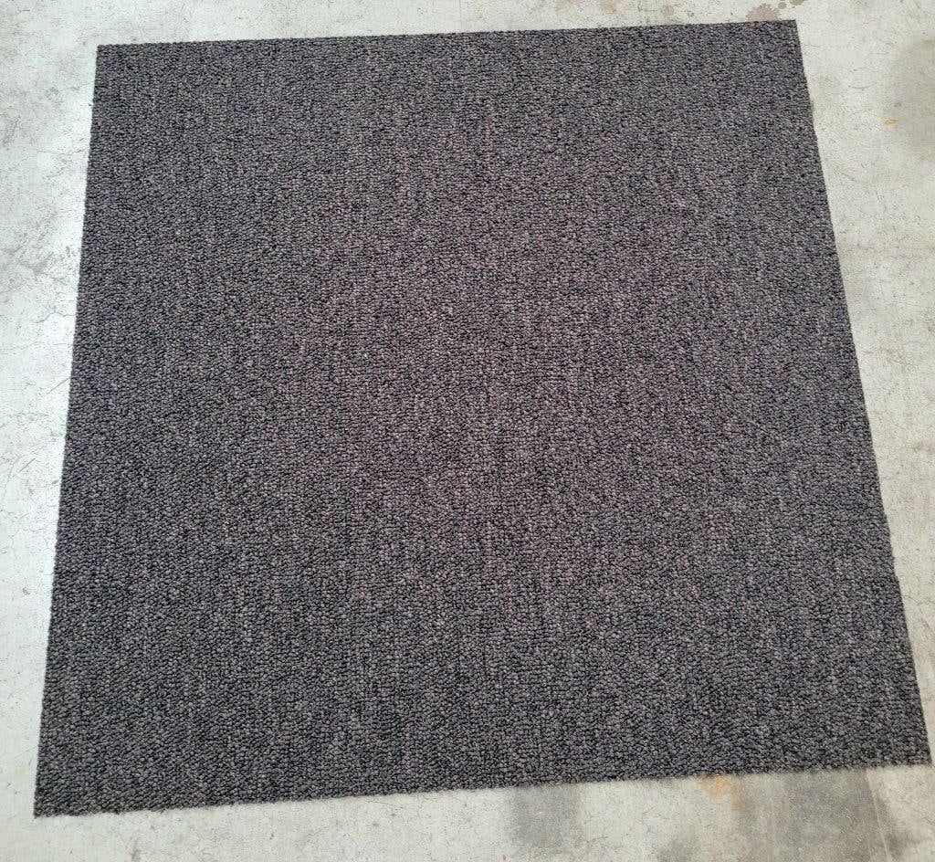 Restpartij Tapijttegels Desso Tempra 50m2 200st. €1.50 p.st., Ophalen, Strak, Bruin, Nieuw