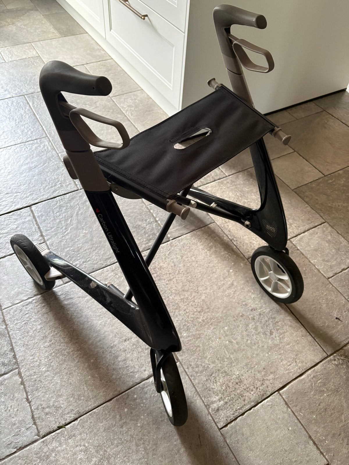 byACRE Carbon Ultralight Rollator | 100% Carbon |, Diversen, Ophalen, Lichtgewicht, Zo goed als nieuw