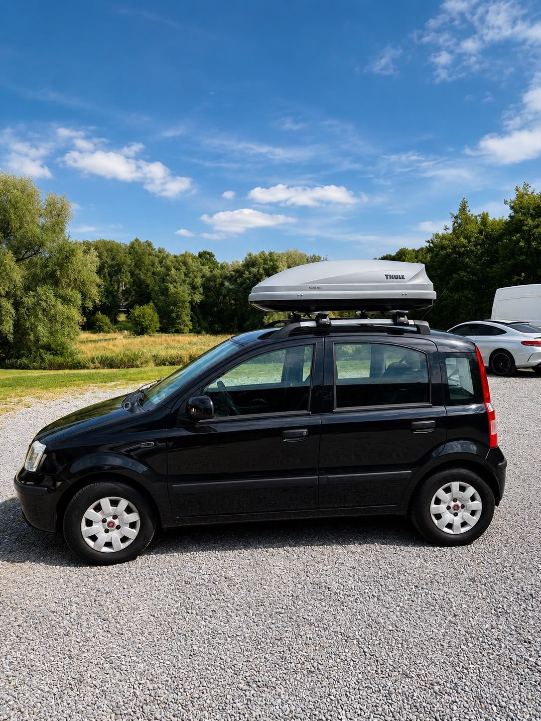 Thule Pacific 200 dakkoffer te huur!, Auto diversen, Ophalen of Verzenden, Zo goed als nieuw