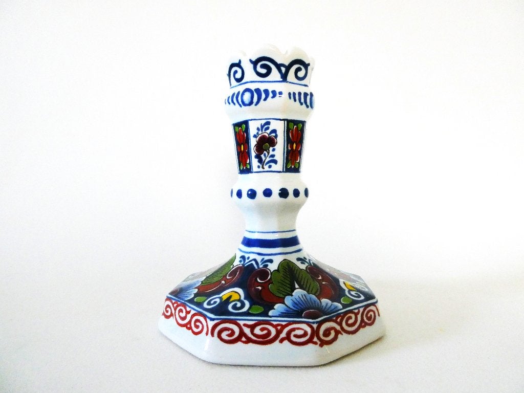 Polychrome kandelaar gemerkt met OUD Delft nummer 834/1, Antiek en Kunst, Ophalen of Verzenden