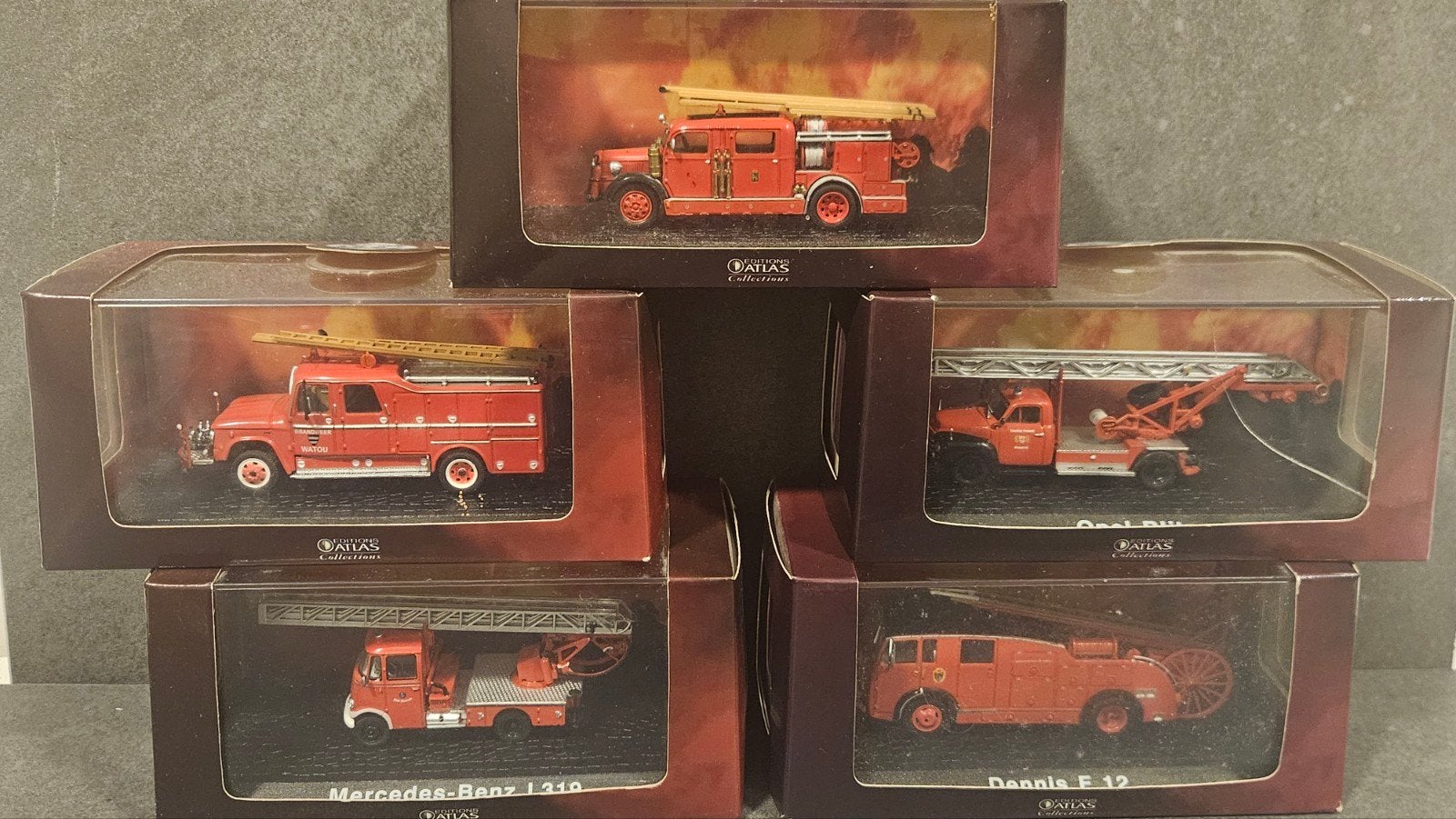 atlas brandweer 5x, Ophalen of Verzenden, Zo goed als nieuw, Bus of Vrachtwagen