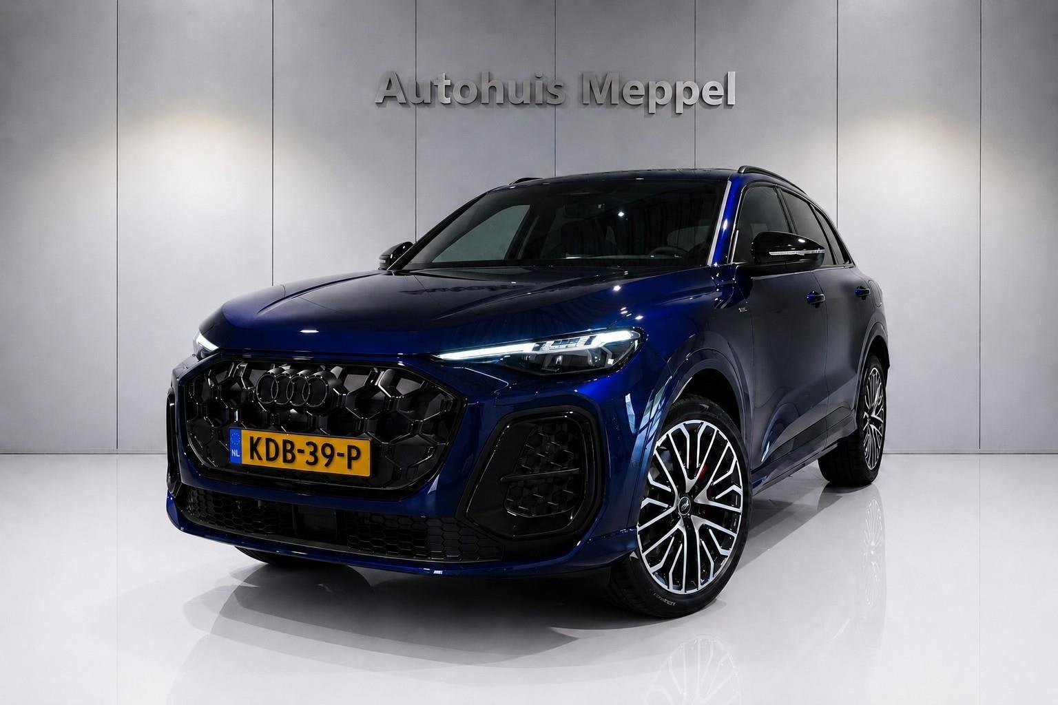 Audi Q5 Quattro DIRECTRIJDEN*S-Line*Matrix*Trekhaak*Pano*5-j, Auto's, Audi, Automaat, Gebruikt, 4 cilinders, Blauw
