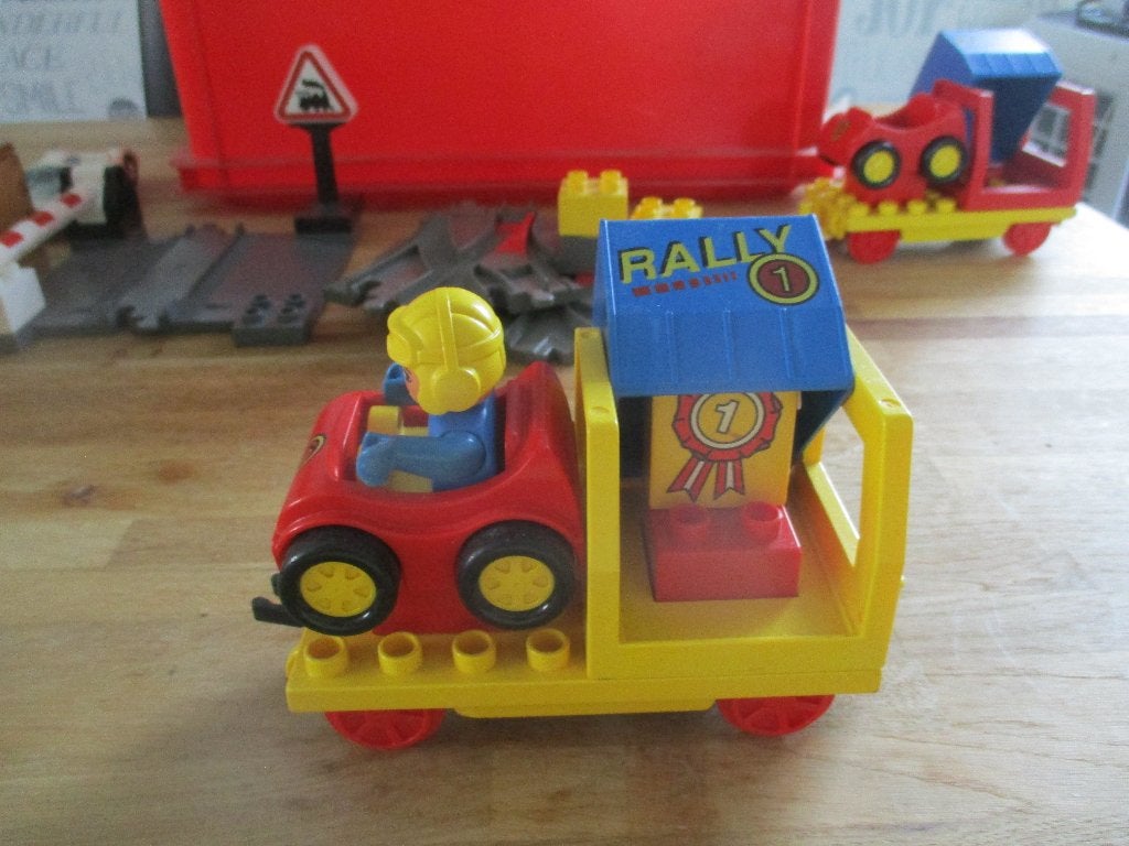 DUPLO RALLYWAGON, Overige thema's, Ophalen of Verzenden, Zo goed als nieuw, Compleet