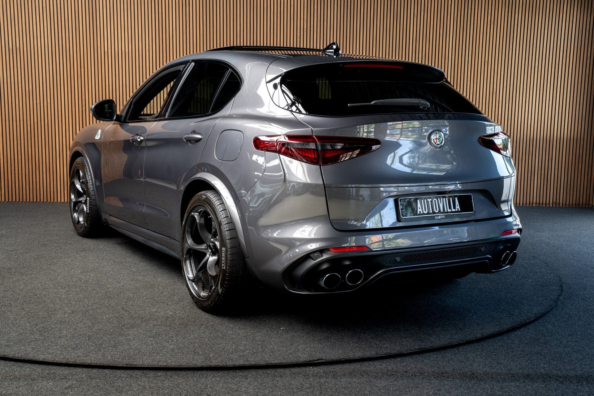 Alfa Romeo Stelvio 2.9 V6 AWD Quadrifoglio (bj 2018), Automaat, Gebruikt, 510 pk, Bedrijf