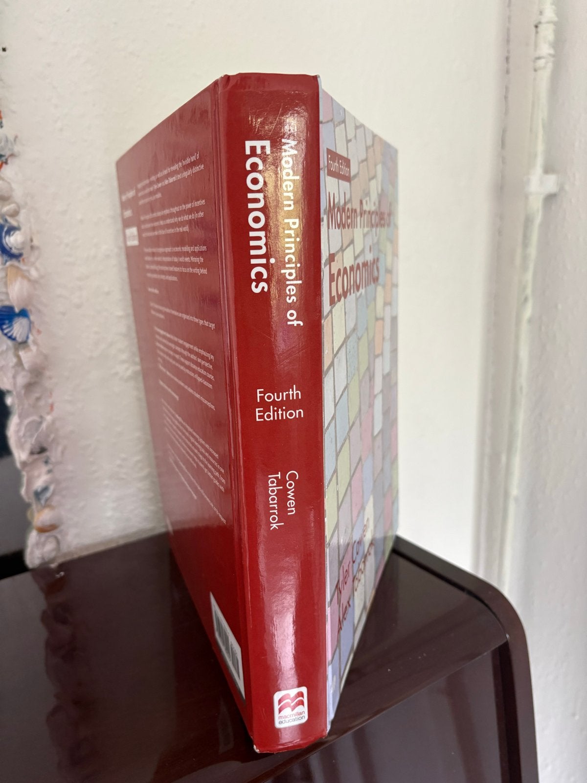 Modern Principles of Economics - 4e editie, Boeken, Studieboeken en Cursussen, Ophalen of Verzenden, Gamma, Zo goed als nieuw