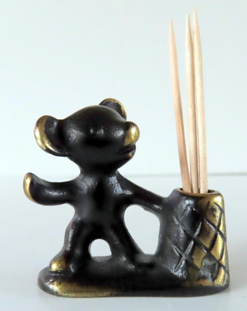 Koopje! Bronzen beeldje (no 6) Walter Bosse, beer/en, incl v, Verzenden