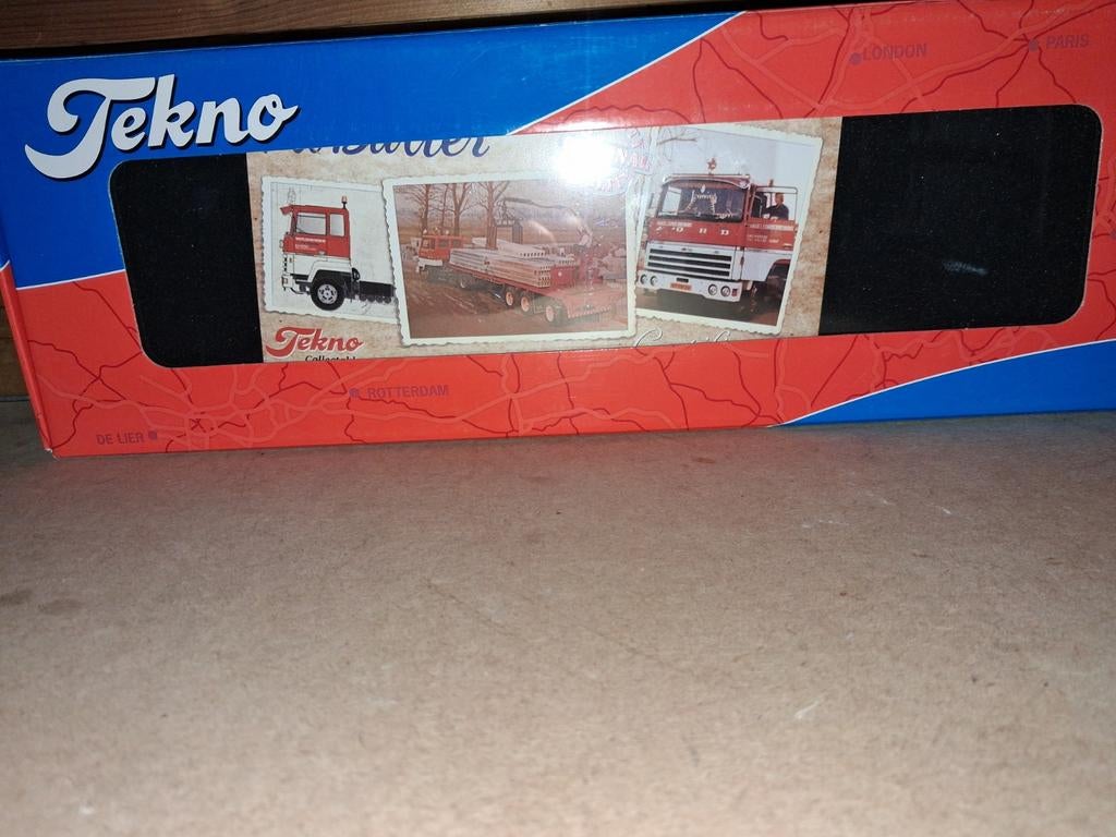 Tekno, Hobby en Vrije tijd, Modelauto's | 1:50, Ophalen of Verzenden, Nieuw, Bus of Vrachtwagen, Tekno
