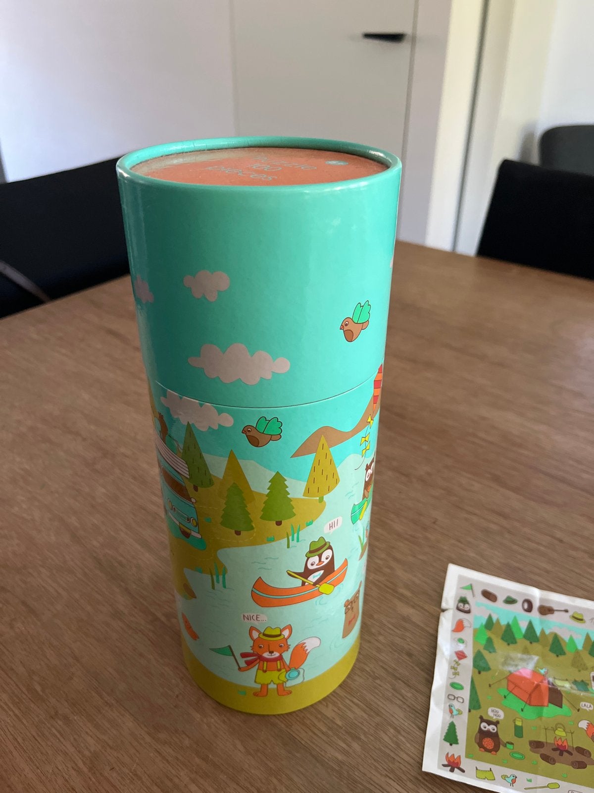 Leuke kinderpuzzel van 100 stukjes in koker, Kinderen en Baby's, Speelgoed | Kinderpuzzels, Ophalen of Verzenden, Meer dan 50 stukjes