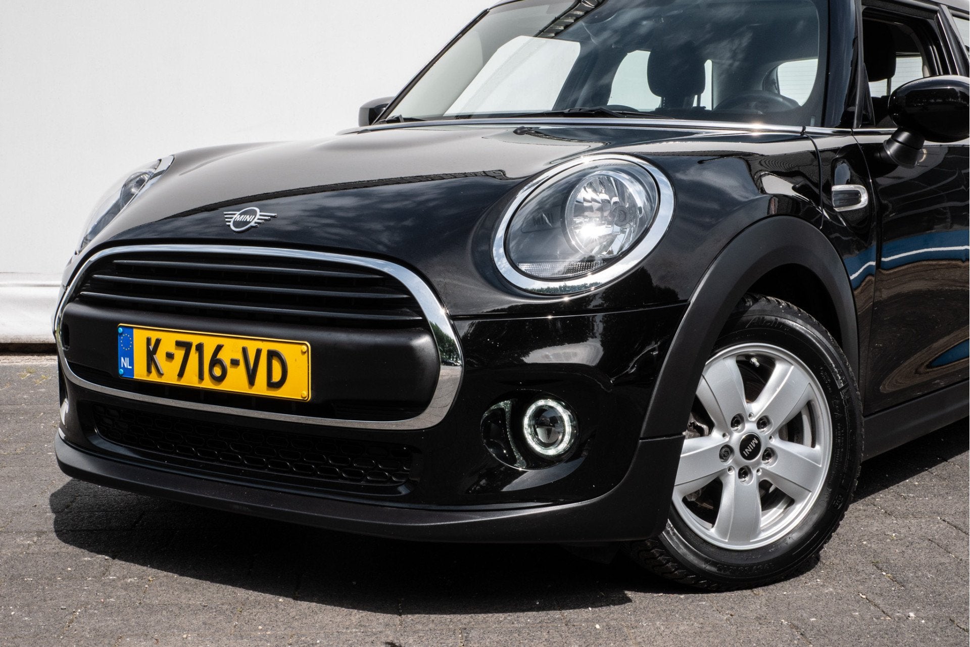 MINI Mini 1.5 Business Edition Navigatie/ Climate control/ A, Auto's, Mini, Voorwielaandrijving, Stof, Gebruikt, Met garantie (alle)