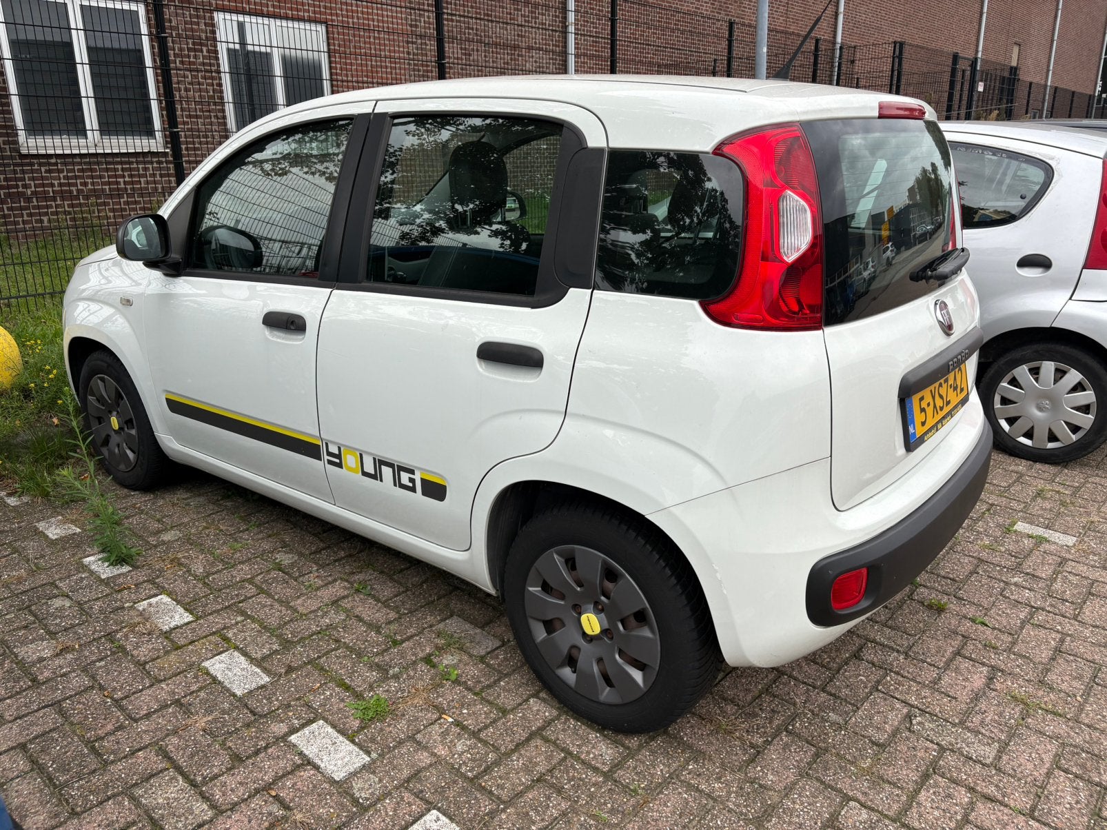 Fiat Panda 0.9 Twinair 44KW 2014 5 Deurs Motor Defect !!, Voorwielaandrijving, 31 €/maand, Panda, Wit