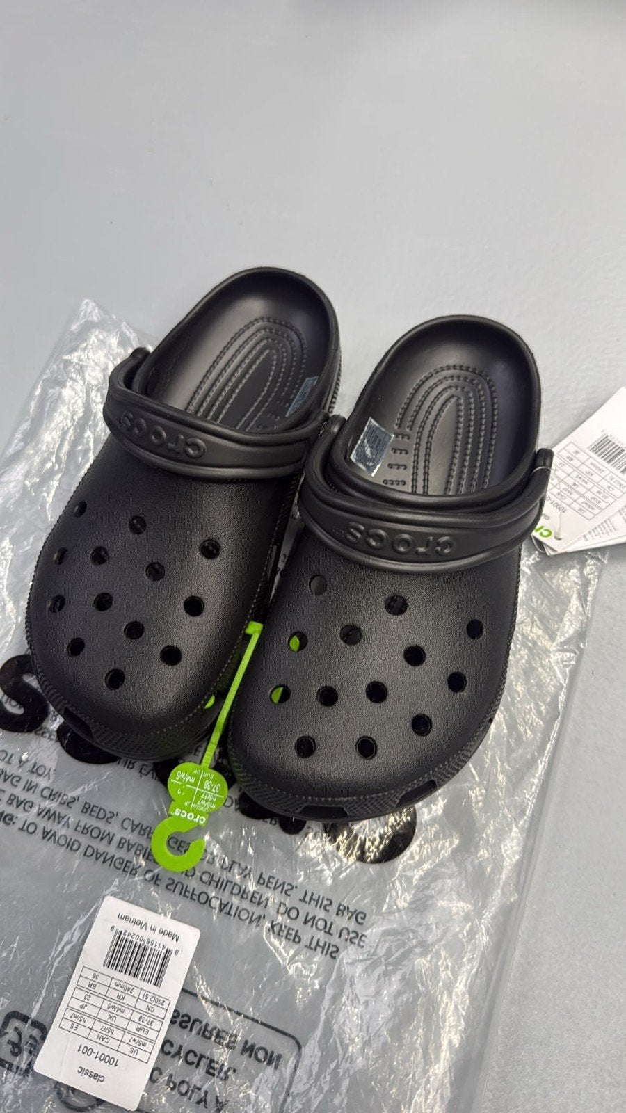 Crocs Classic Black 37-38, Verzenden, Nieuw, Crocs, Instappers