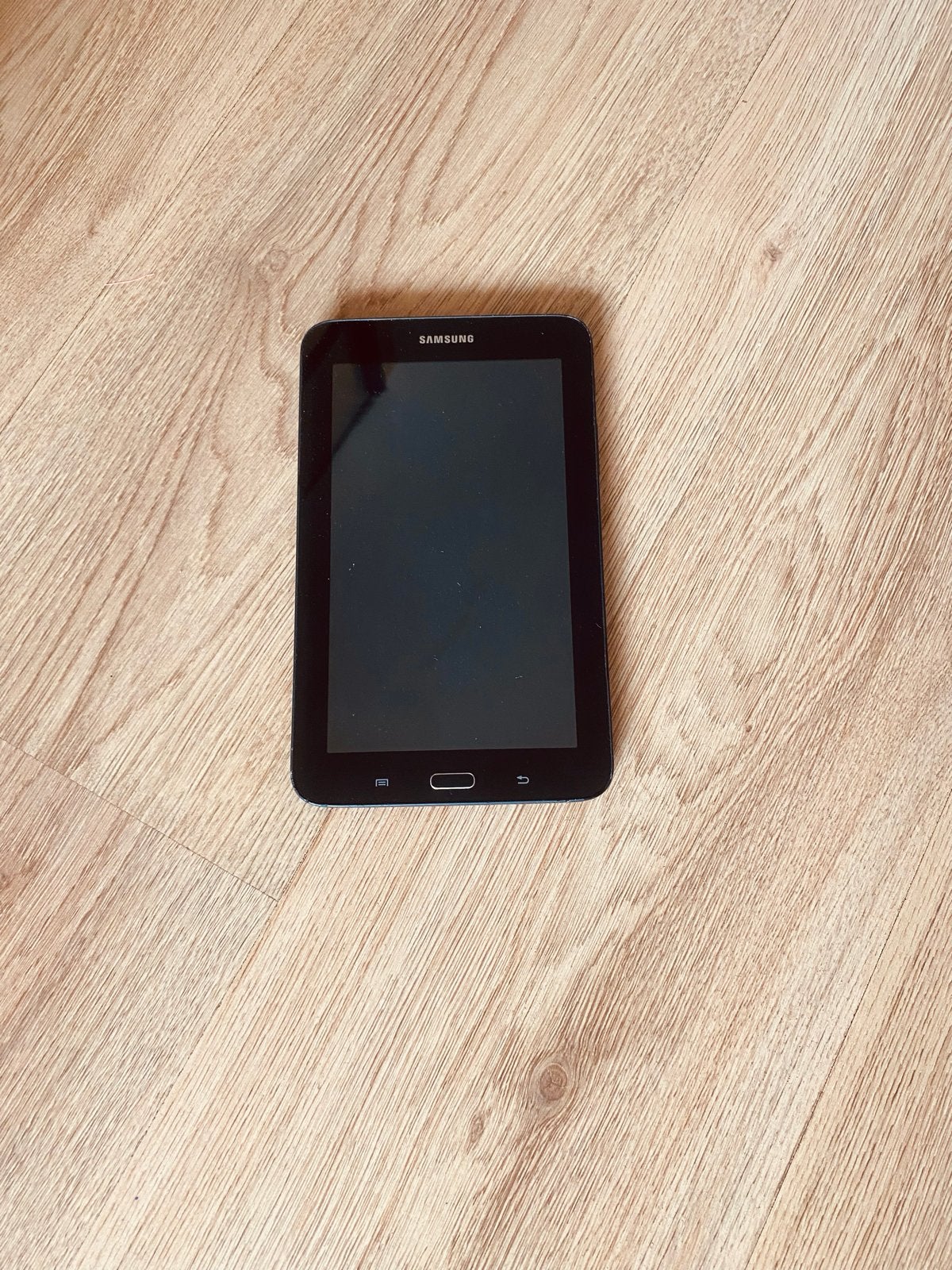Samsung Galaxy Tab - Gebruikt met normale gebruikssporen, Computers en Software, Windows Tablets, Ophalen of Verzenden, Niet werkend